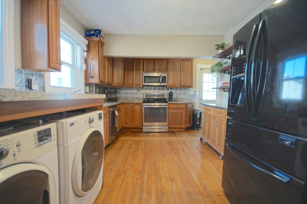 51 Raddin Grove Avenue Lynn, MA 01905 - Photo 6 of 18 Gallery Image 6