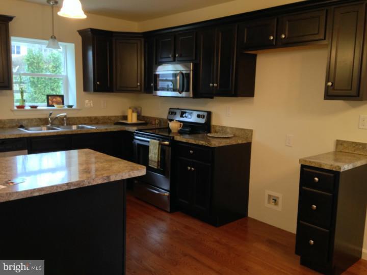 209 Church Street Shillington, PA 19607 - Photo 5 of 25 Gallery Image 5
