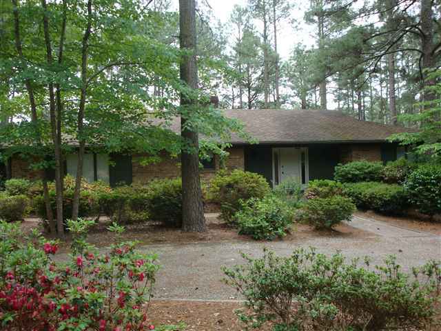 141 Crest Road Southern Pines, NC 28387 - Photo 1 of 9 Primary Photo