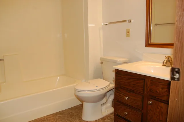 $138,500 | 7600 157th Street West, Unit 105, Apple Valley, MN 55124