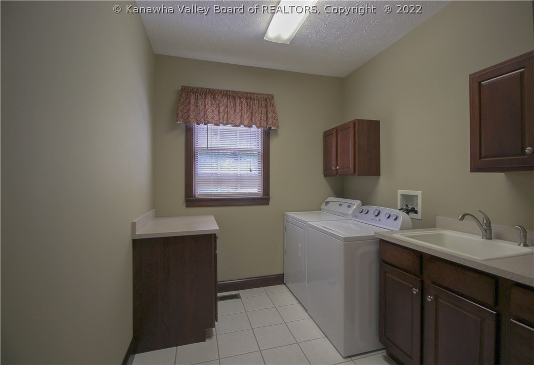 1002 Crestmont Road Hurricane, WV 25526 - Photo 26 of 30 Gallery Image 26