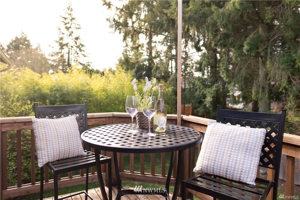 10420 Northeast 200th Street Bothell, WA 98011 - Photo 25 of 34 Gallery Image 25