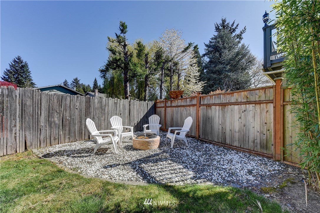 10420 Northeast 200th Street Bothell, WA 98011 - Photo 28 of 34 Gallery Image 28