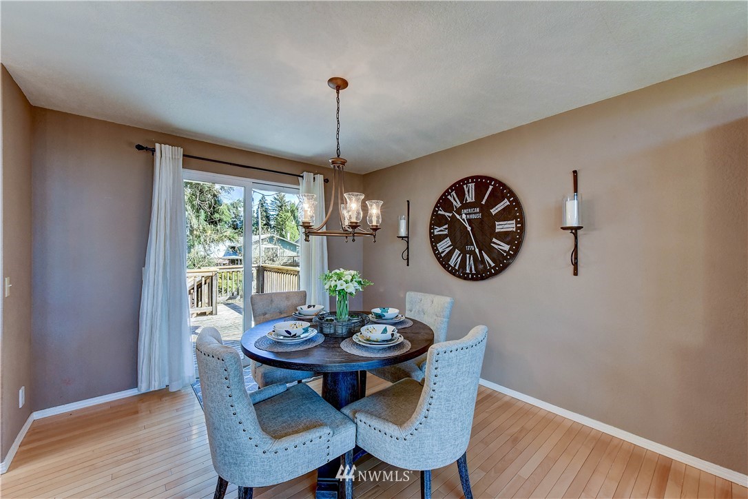 10420 Northeast 200th Street Bothell, WA 98011 - Photo 9 of 34 Gallery Image 9