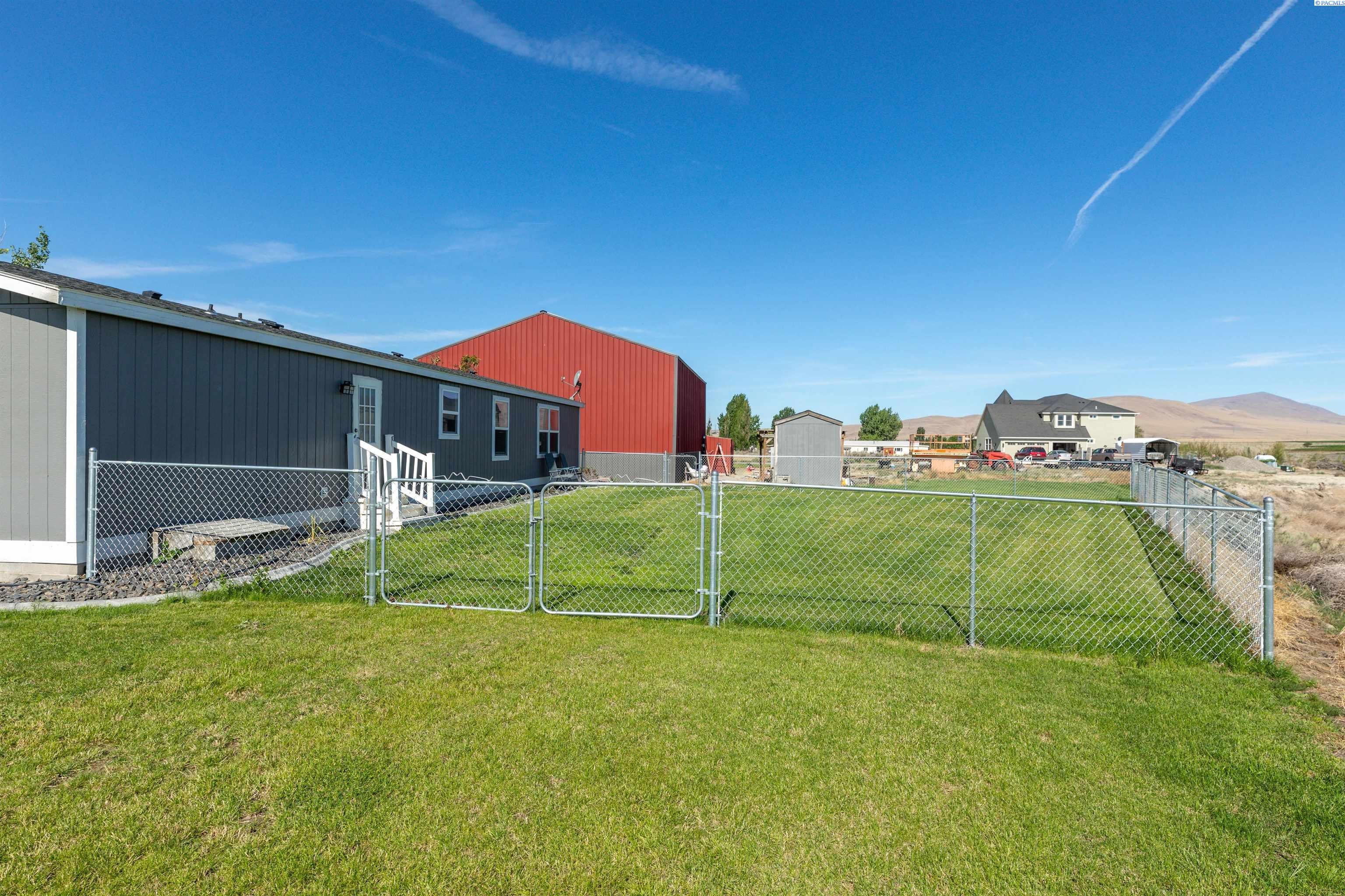 23712 East Ruppert Road Benton City, WA 99320 - Photo 18 of 24 Gallery Image 18