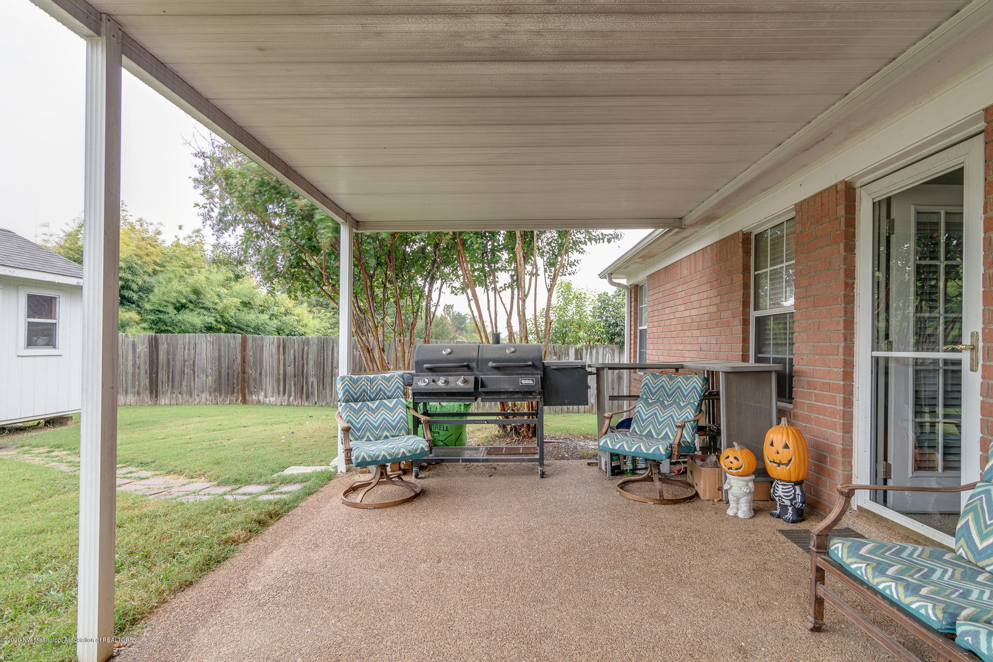 2183 Heather Ridge Southaven, MS 38672 - Photo 34 of 34 2183 Heather Ridge-35