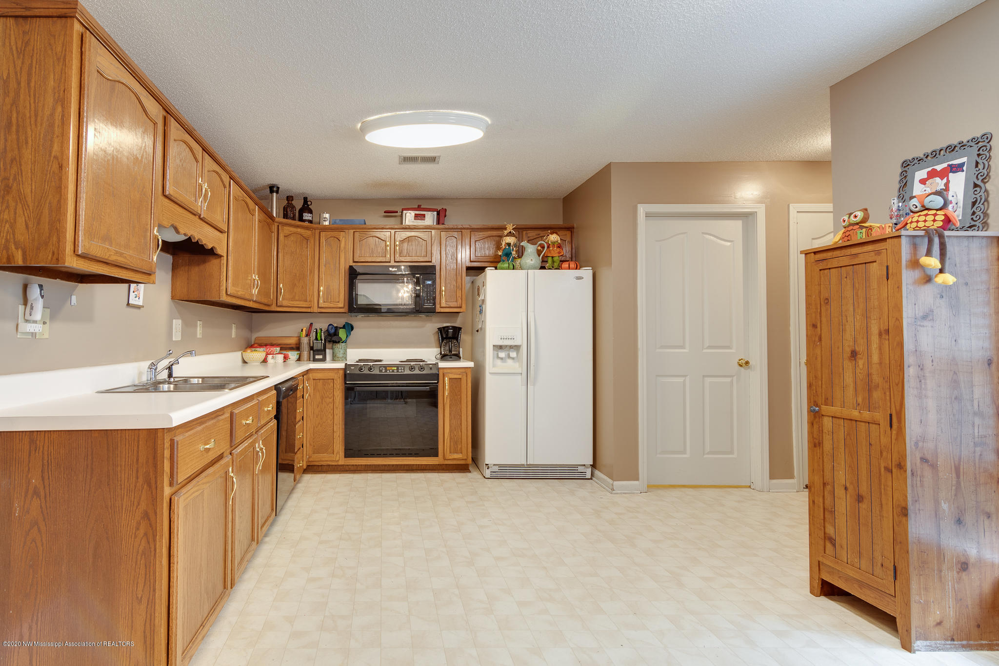 2183 Heather Ridge Southaven, MS 38672 - Photo 10 of 34 2183 Heather Ridge-13