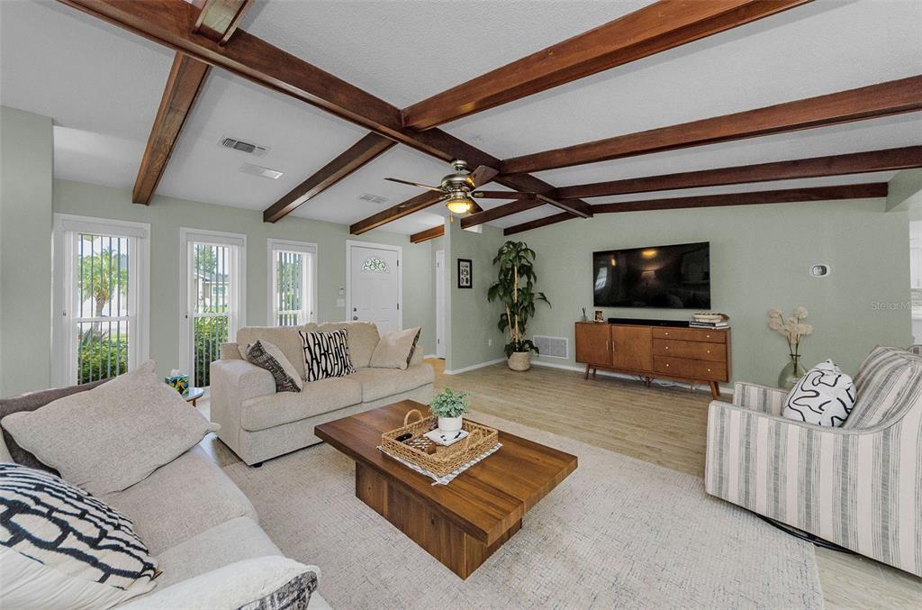 1525 Ruth Road Dunedin, FL 34698 - Photo 7 of 40