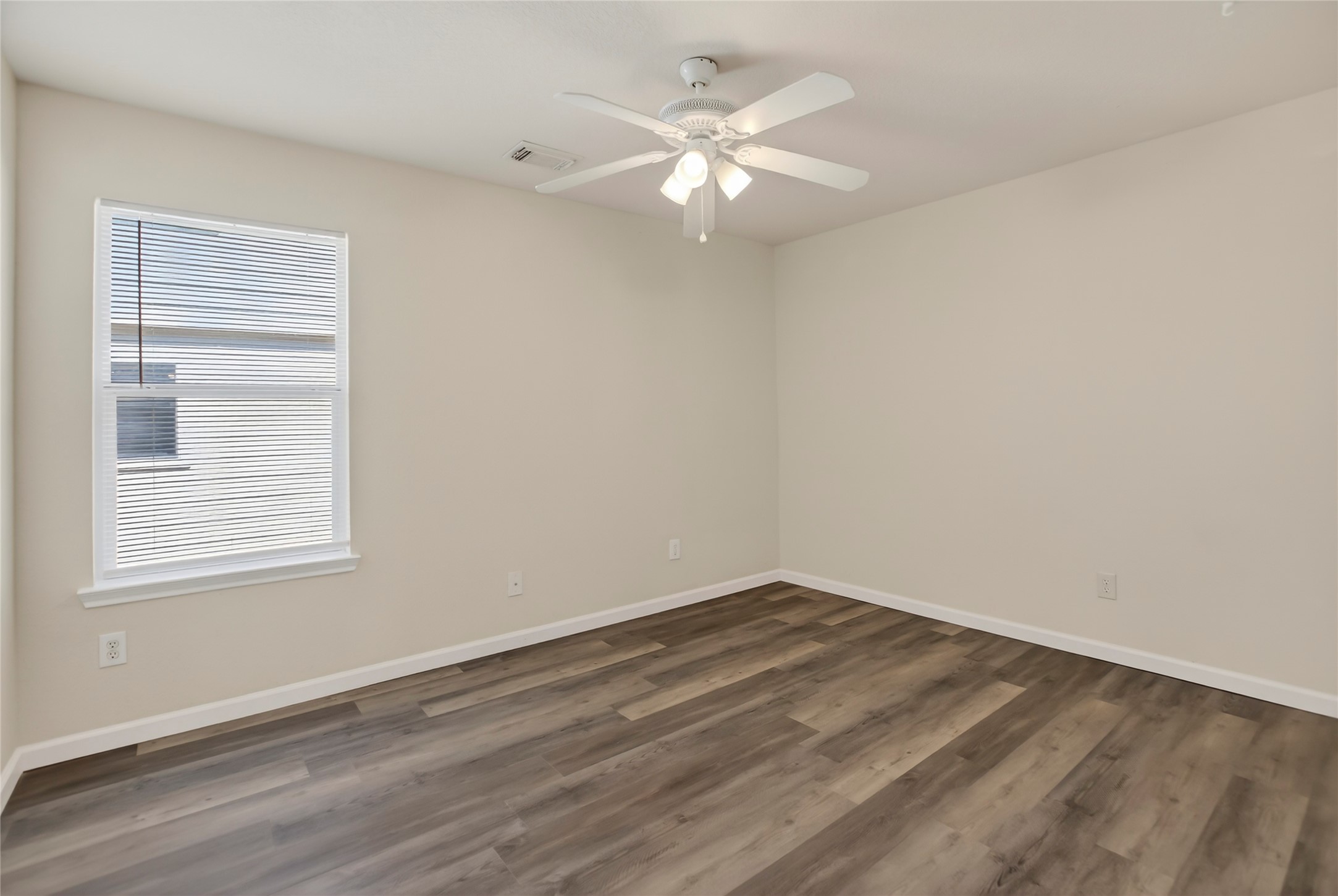 10635 Goldfinch Road Baytown, TX 77523 - Photo 17 of 22