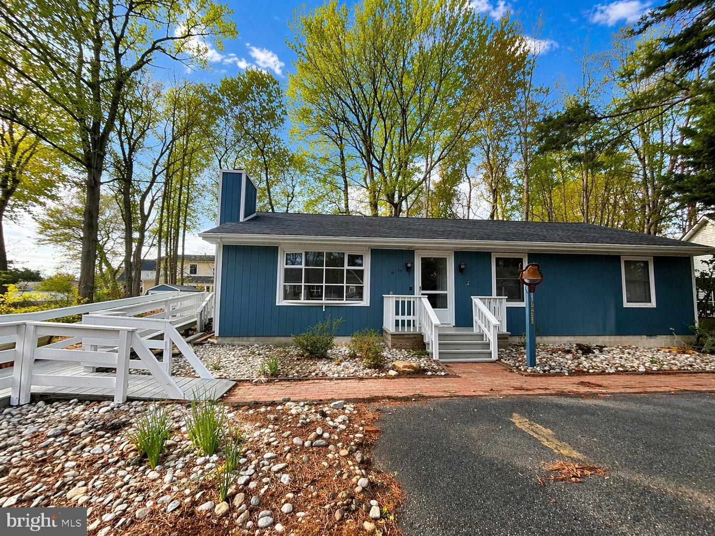 18 Calgary Avenue Ocean View, DE 19970 - Photo 2 of 7