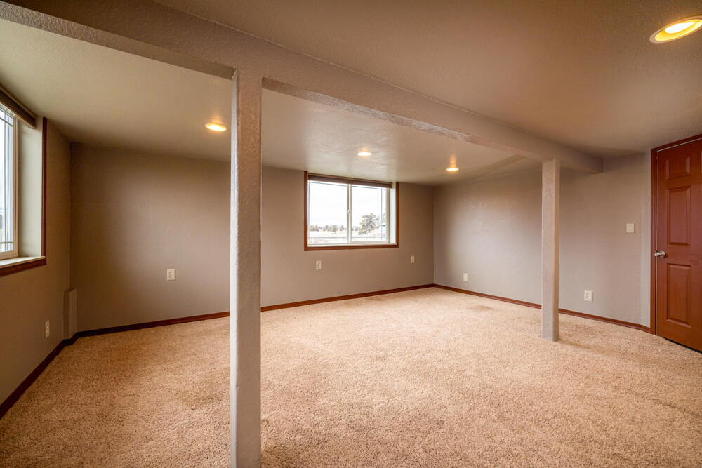 7150 Bunn Road Bonanza, OR 97623 - Photo 10 of 73 7150BunnRd.-Interior-3