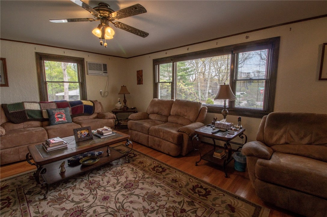87 Woody Hill Road Westerly, RI 02808 - Photo 19 of 28 Gallery Image 19