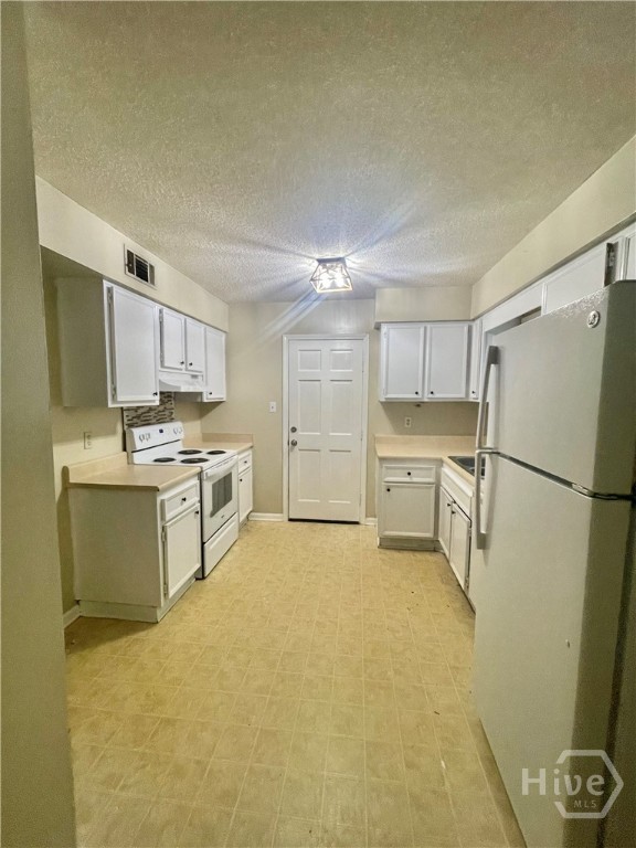 9 Cromwell Place Savannah, GA 31410 - Photo 4 of 11