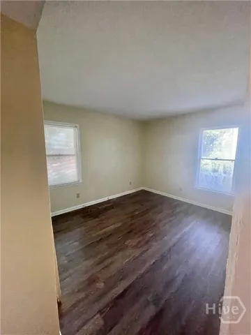 $1,500 | 9 Cromwell Place, Savannah, GA 31410