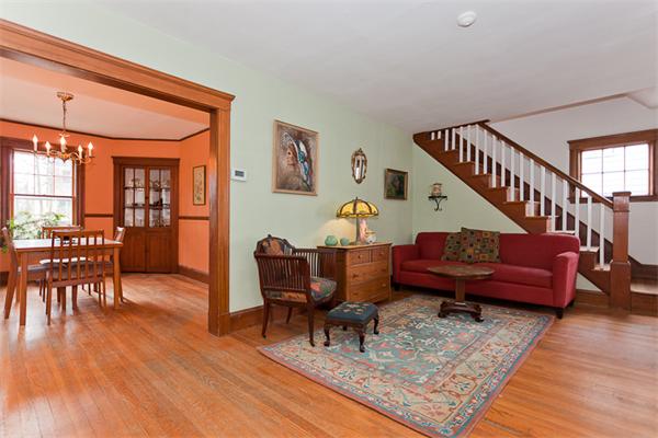 35 Ronald Road Arlington, MA 02474 - Photo 9 of 29 Gallery Image 9