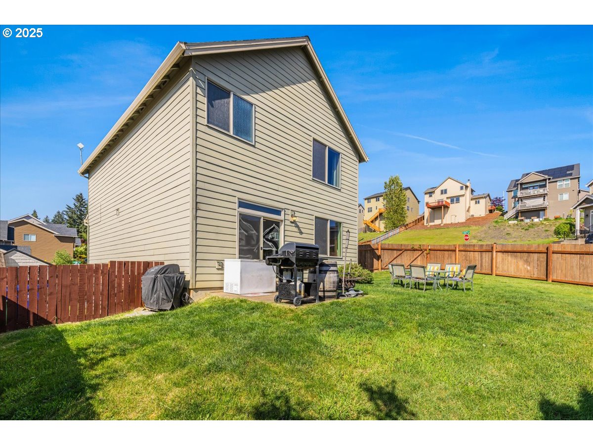 750 Northeast Cascadia Ridge Drive Estacada, OR 97023 - Photo 23 of 28 Exterior