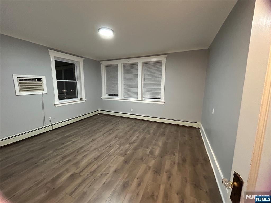 413 West Englewood Avenue Teaneck, NJ 07666 - Photo 11 of 17