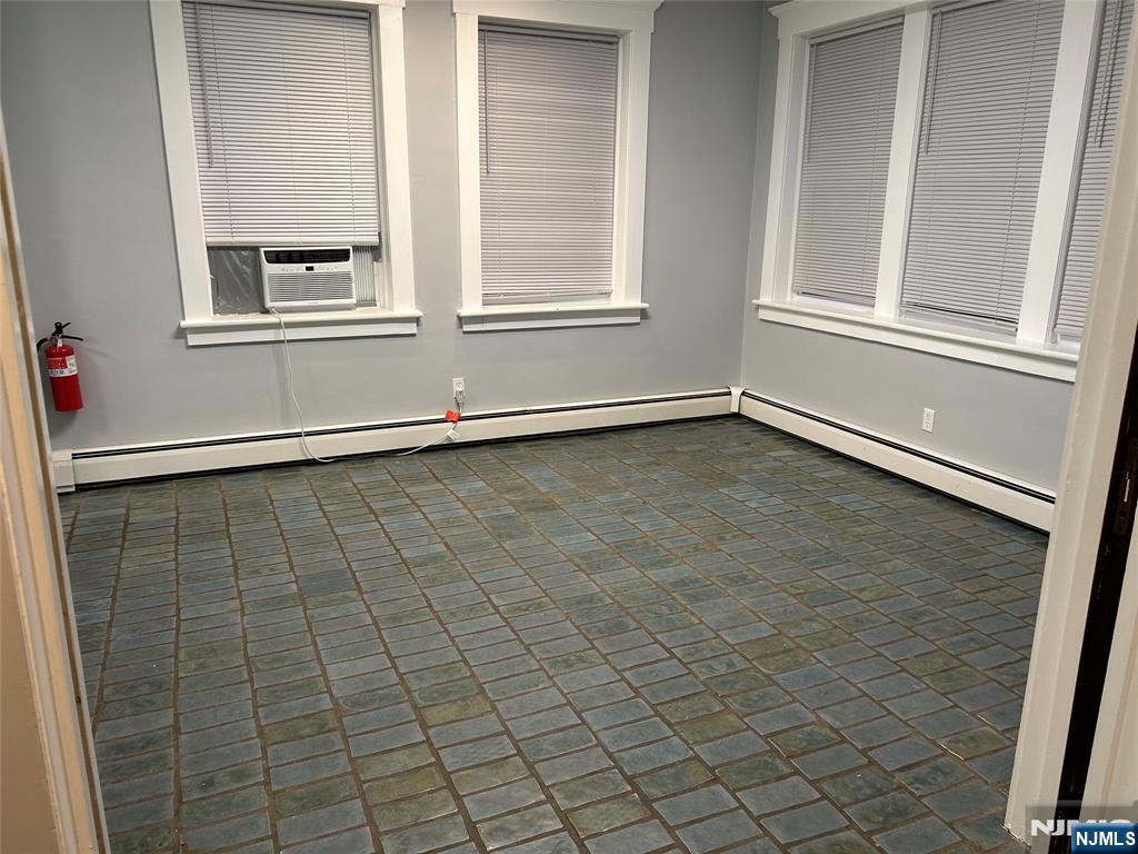 413 West Englewood Avenue Teaneck, NJ 07666 - Photo 7 of 17