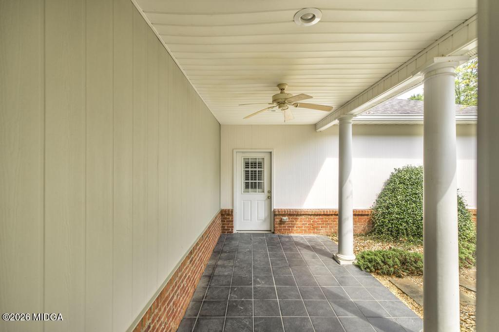 856 Tufthunter Macon, GA 31210 - Photo 34 of 38 856 Tufthunter 34