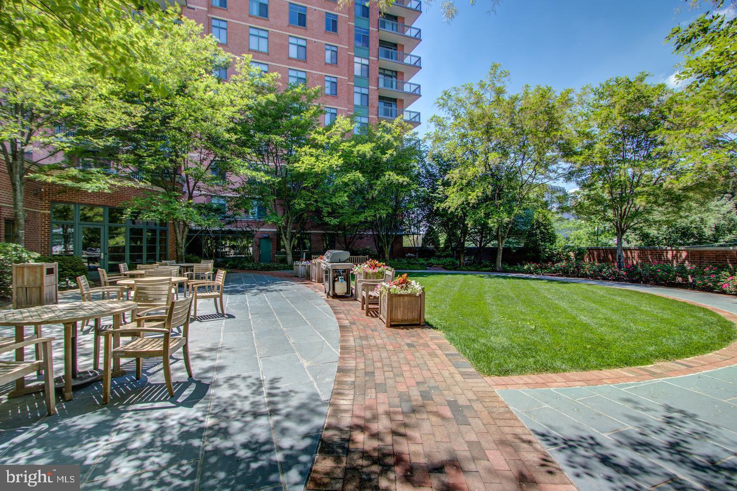 11700 Old Georgetown Road, Unit 214 North Bethesda, MD 20852 - Photo 24 of 25
