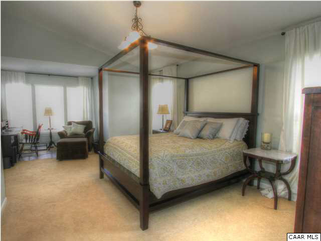 712 Rainier Road Charlottesville, VA 22903 - Photo 14 of 25 Gallery Image 14