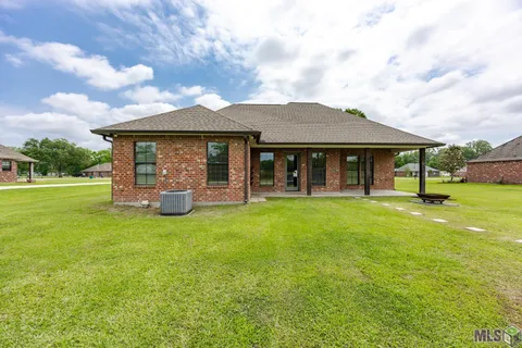 $365,500 | 6785 Lone Oak Drive, Erwinville, LA 70729