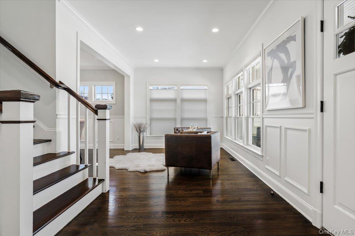 40 Wainwright Street Rye, NY 10580 - Photo 6 of 38