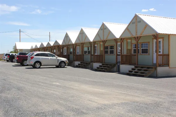 $149,900 | 10 South Commerce Street, Big Wells, TX 78830