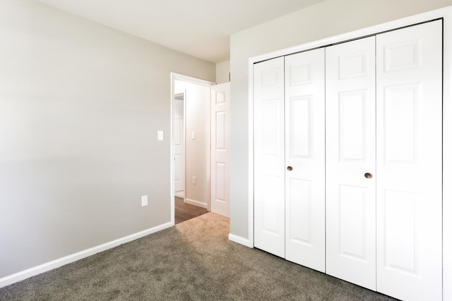 706 Rosemont Drive Lititz, PA 17543 - Photo 26 of 42 Downstairs bedroom 2
