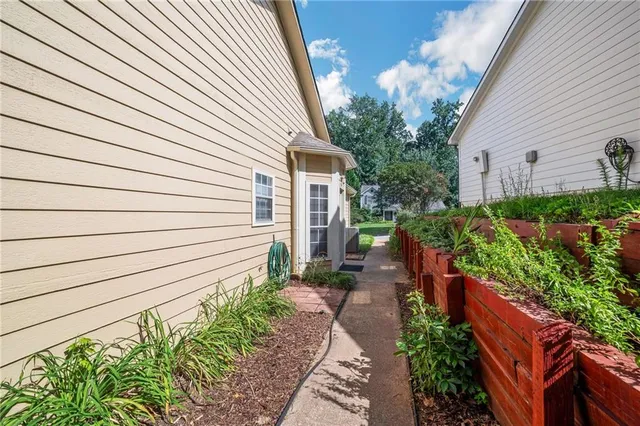 $2,400 | 487 Ravinia Way, Lawrenceville, GA 30044