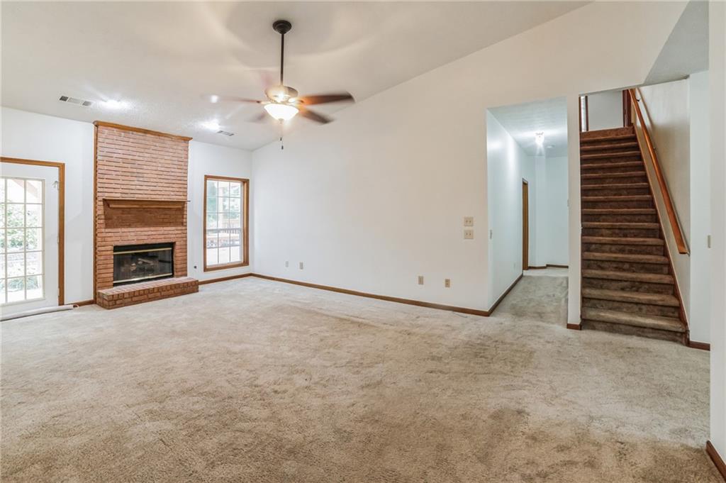 487 Ravinia Way Lawrenceville, GA 30044 - Photo 4 of 36