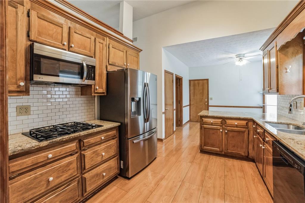 487 Ravinia Way Lawrenceville, GA 30044 - Photo 7 of 36