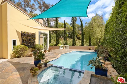 $2,995,000 | 2668 Astral Drive, Los Angeles, CA 90046