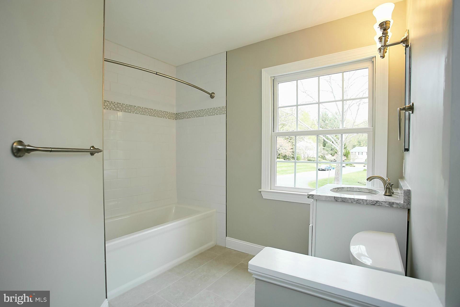 8223 Riding Ridge Place McLean, VA 22102 - Photo 21 of 30 Bath