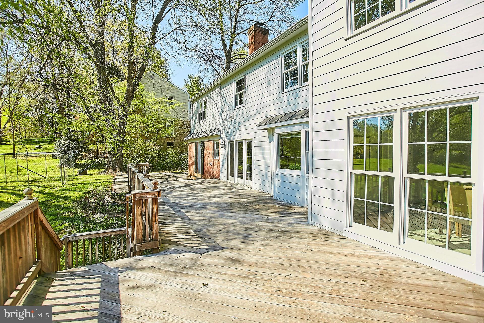8223 Riding Ridge Place McLean, VA 22102 - Photo 26 of 30 Exterior (Rear)