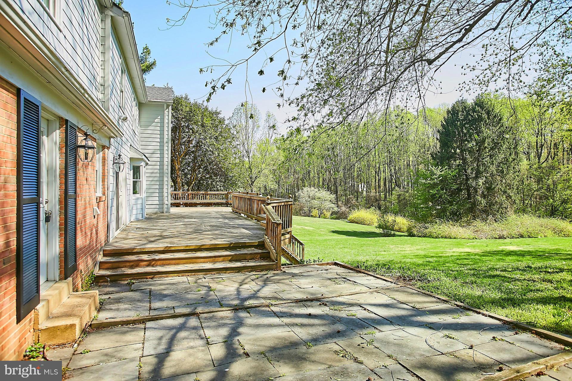 8223 Riding Ridge Place McLean, VA 22102 - Photo 28 of 30 Exterior (Rear)