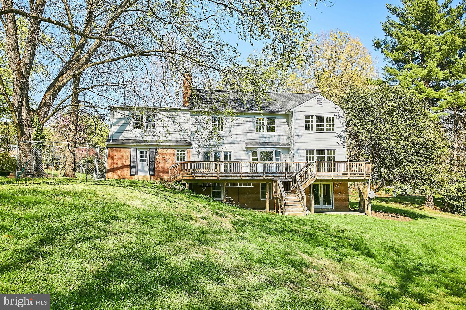 8223 Riding Ridge Place McLean, VA 22102 - Photo 30 of 30 Exterior (Rear)