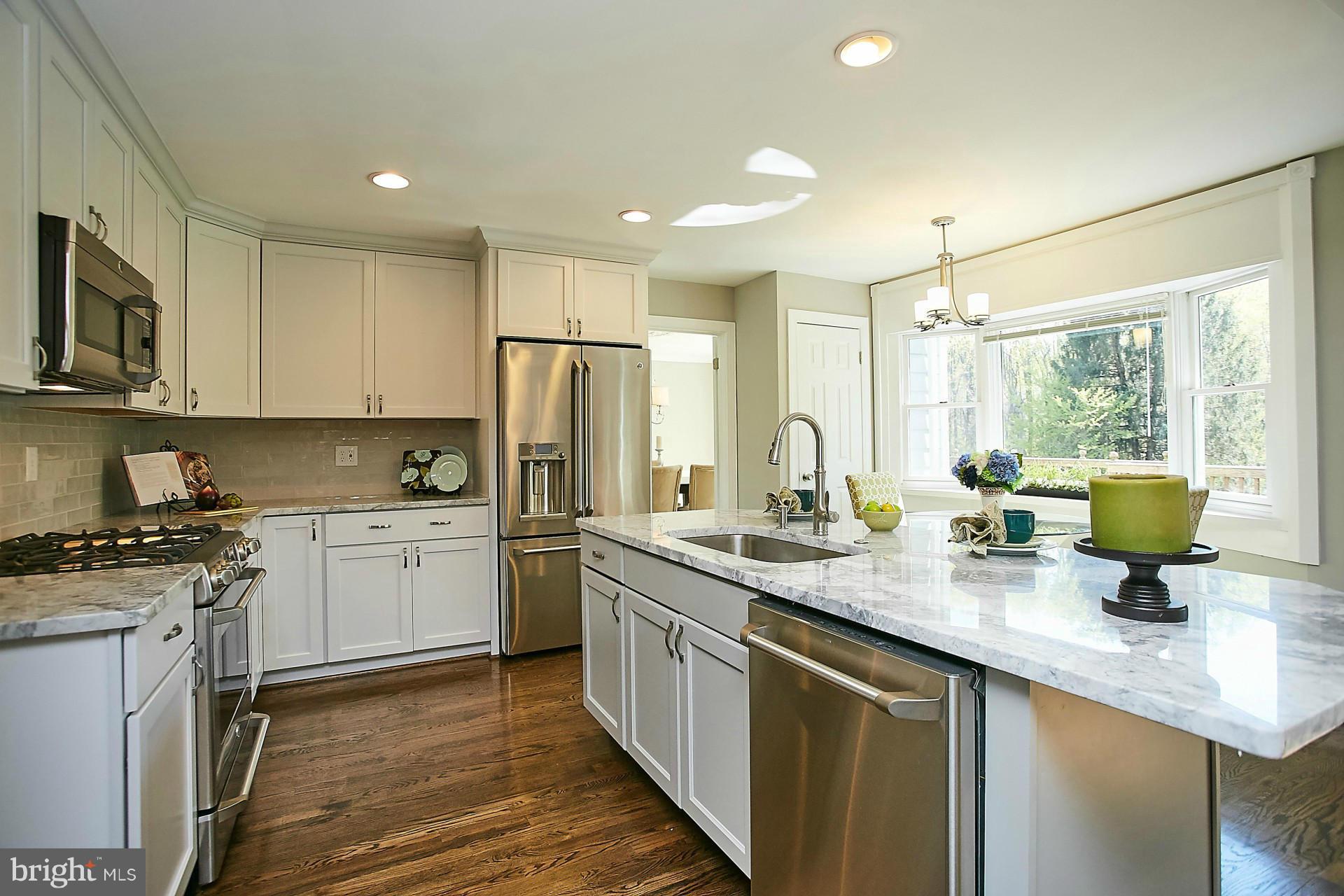 8223 Riding Ridge Place McLean, VA 22102 - Photo 7 of 30 Kitchen