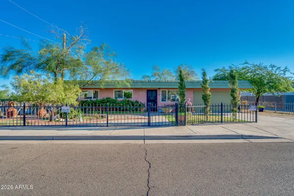 $349,900 | 2827 West Foothill Drive, Phoenix, AZ 85027