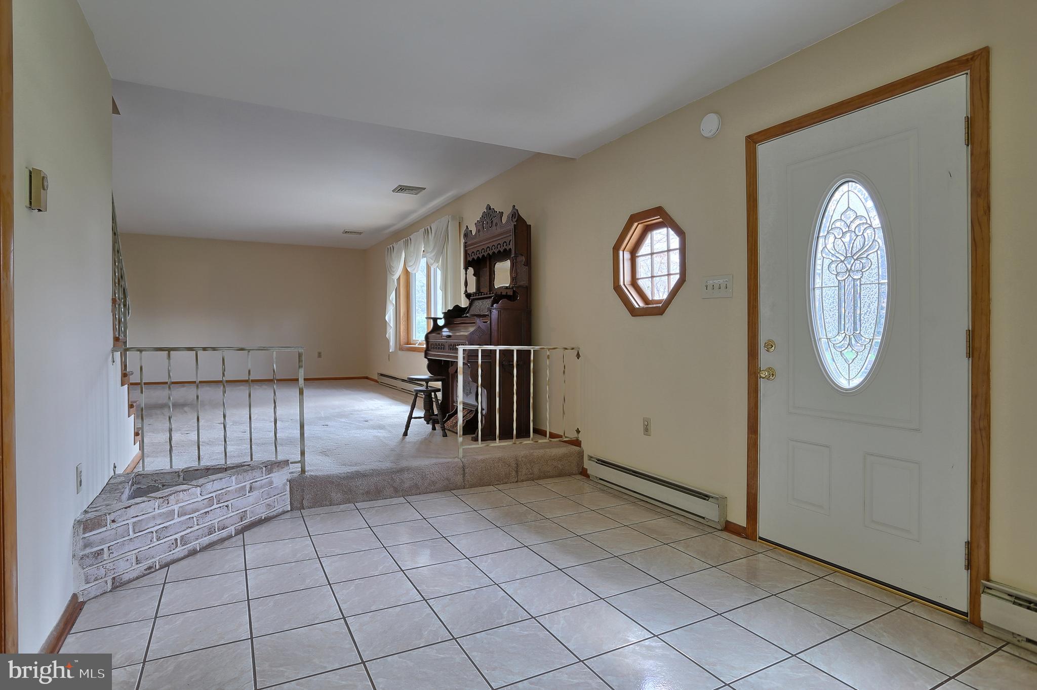 6010 Devonshire Heights Road Harrisburg, PA 17112 - Photo 3 of 35 Gallery Image 3