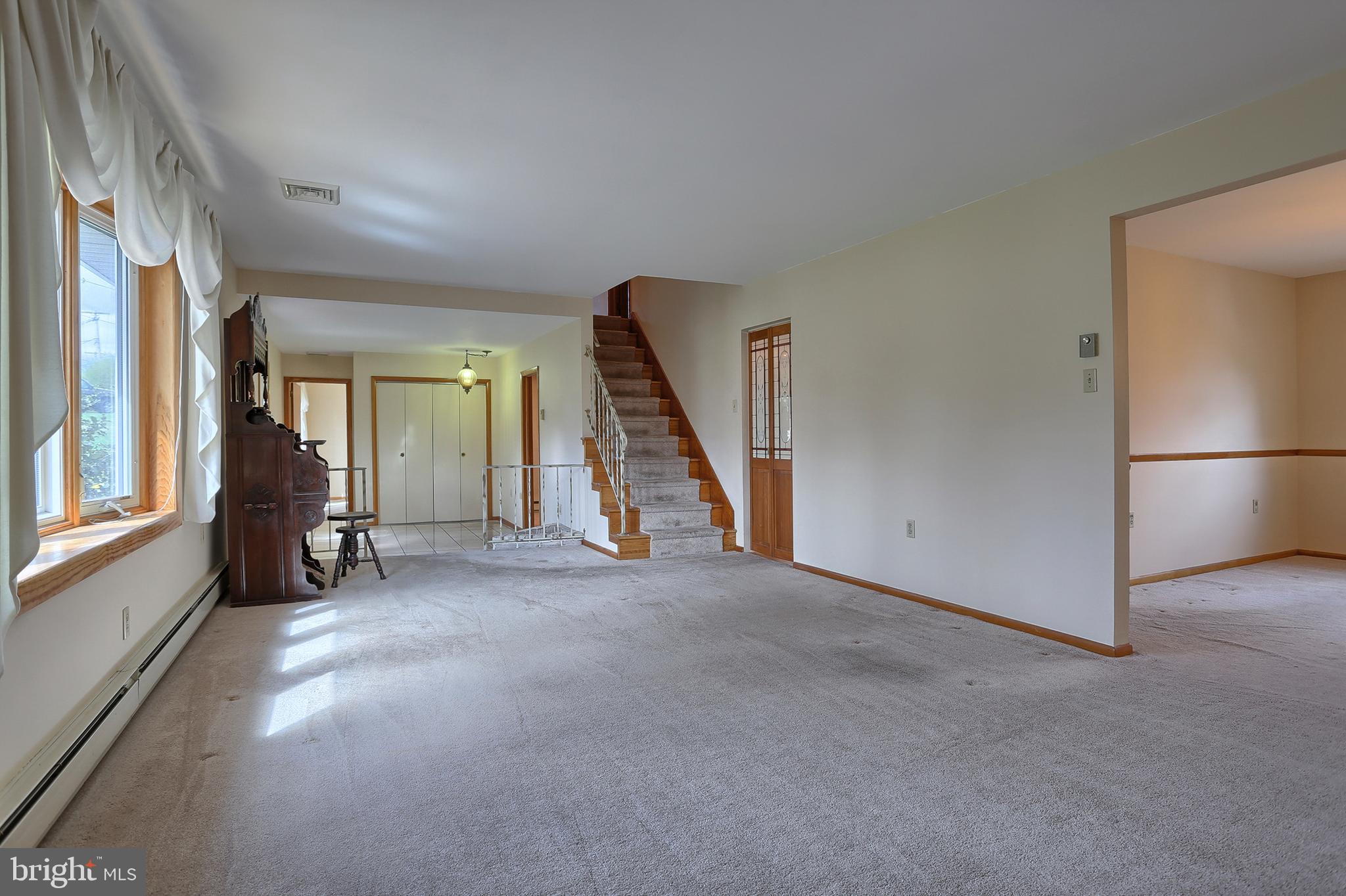 6010 Devonshire Heights Road Harrisburg, PA 17112 - Photo 7 of 35 Gallery Image 7