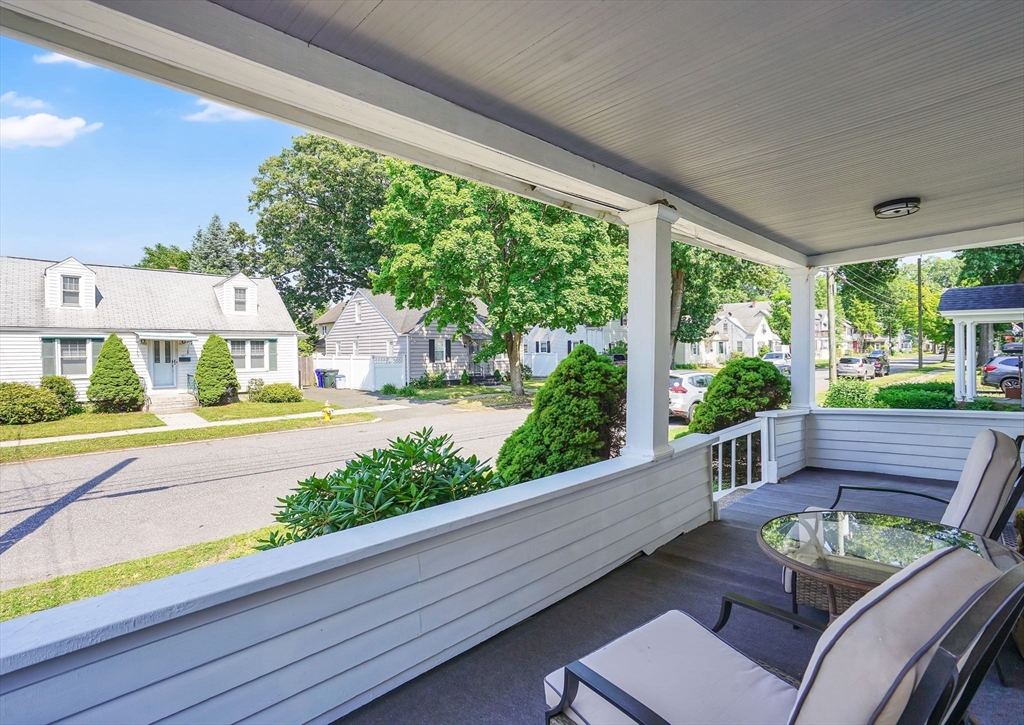 122 Shawmut Street Springfield, MA 01108 - Photo 5 of 42