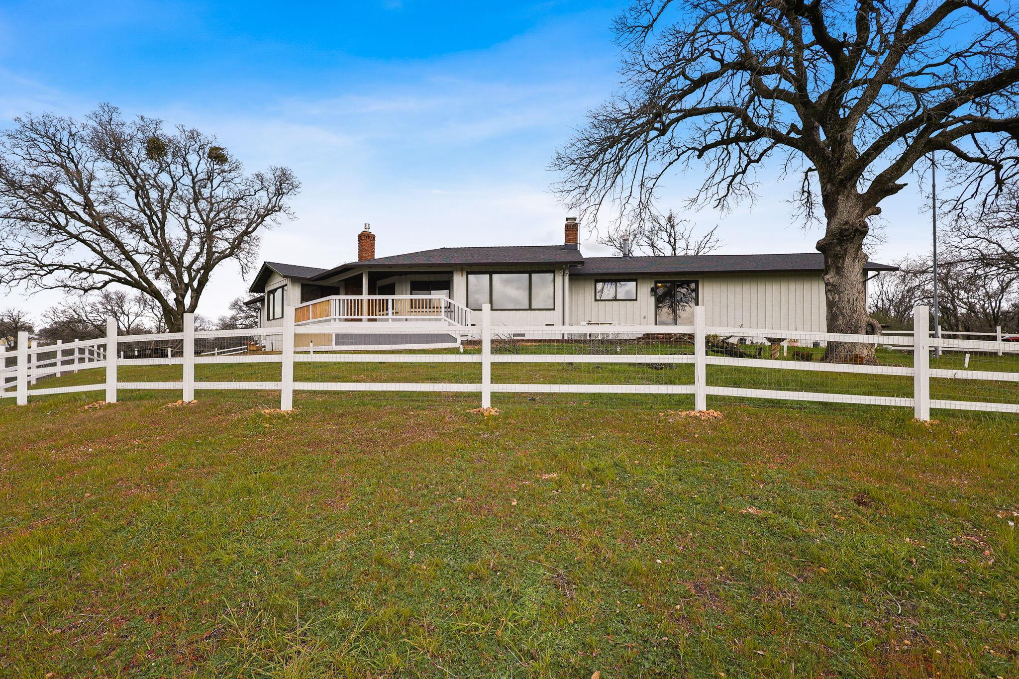 21755 Wilcox Road Red Bluff, CA 96080 - Photo 44 of 49