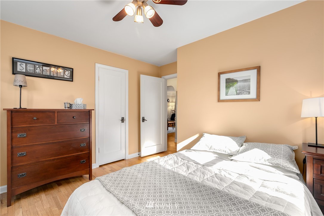 3907 Southwest Portland Street Seattle, WA 98136 - Photo 14 of 25 Gallery Image 14