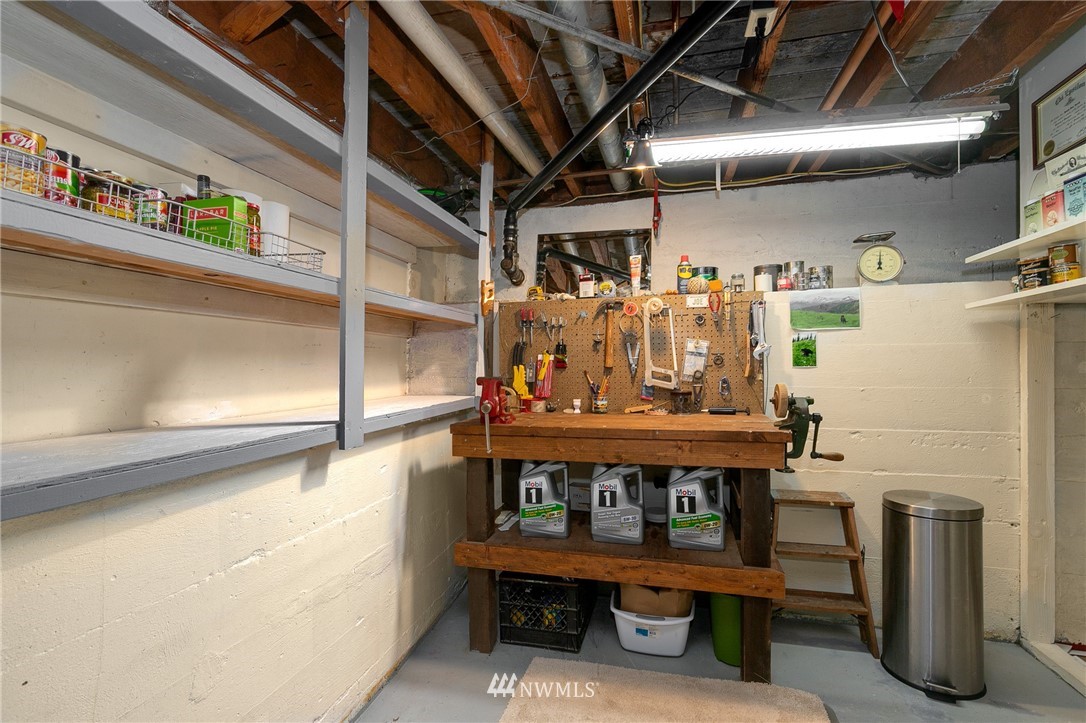 3907 Southwest Portland Street Seattle, WA 98136 - Photo 20 of 25 Gallery Image 20