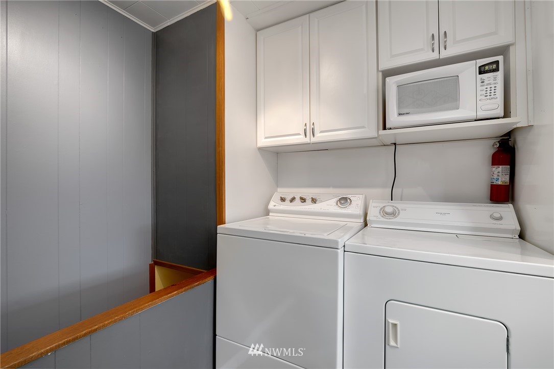 3907 Southwest Portland Street Seattle, WA 98136 - Photo 21 of 25 Gallery Image 21