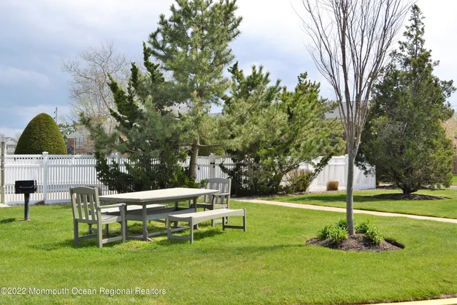 $1,600 | 310 Maryland Avenue, Unit 19B, Point Pleasant Beach, NJ 08742