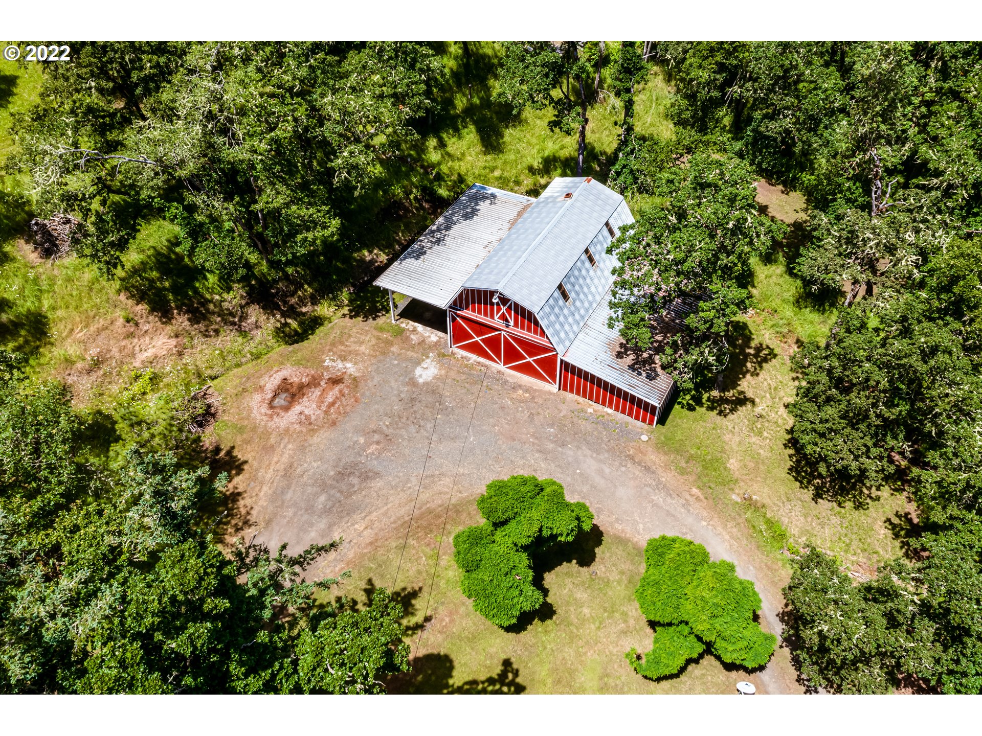 86426 Sanford Road Eugene, OR 97402 - Photo 18 of 30 Barn