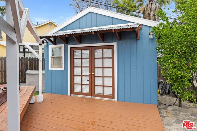 $899,995 | 11641 Blythe Street, North Hollywood, CA 91605