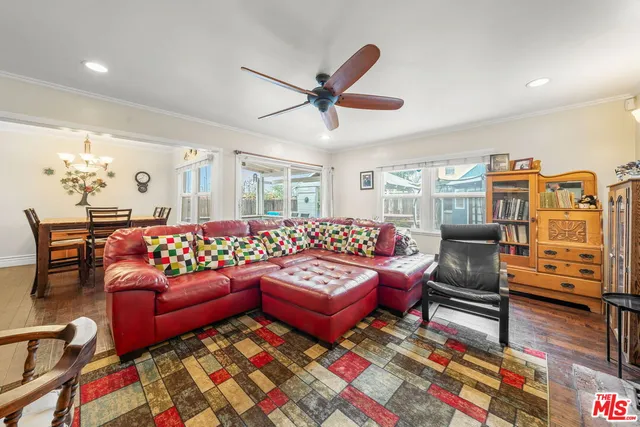 $899,995 | 11641 Blythe Street, North Hollywood, CA 91605